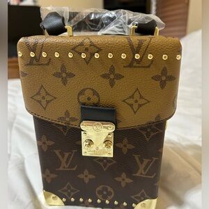 Beautiful Fashion Hand/Crossbody Bag NEW!!!